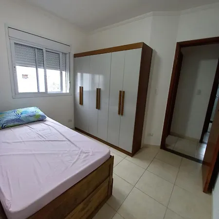 LINDO APARTAMENTO EM UBATUBA NA PRAIA DO ITAGUA, SAUNA, PISCINA, WI-FI, AR CONDICIONADO, 2 VAGAS DE ESTACIONAMENTO e BELA VISTA DA SACADA-3
